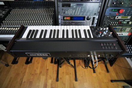 MiniKorg 700FS 2tof 12 Arrière MiniKorg 700FS 2tof 12 Arrière