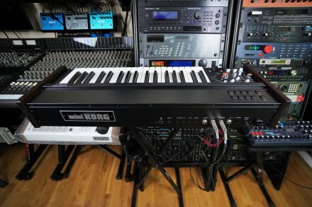 MiniKorg 700FS 2tof 13 Arrière MiniKorg 700FS 2tof 13 Arrière