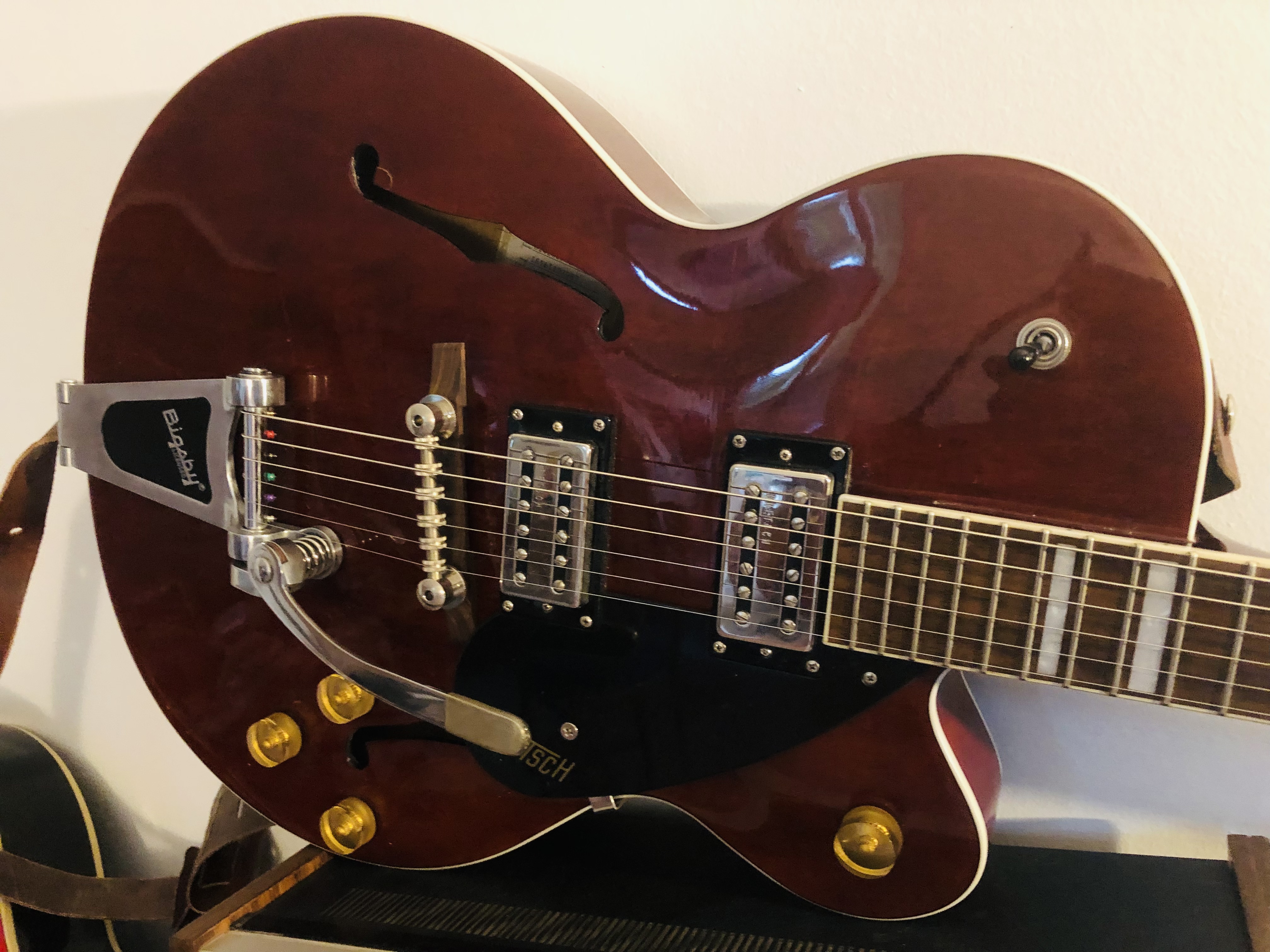 Gretsch G2420T Streamliner Hollow Body with Bigsby