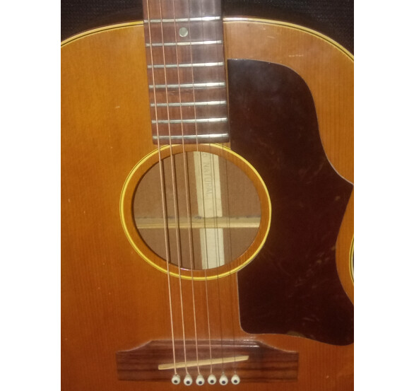 Gibson B25 N (1)