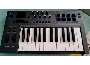 Nektar Impact LX25 (68528)