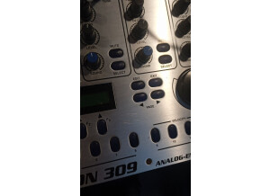 Quasimidi Rave-O-Lution 309 (56981)