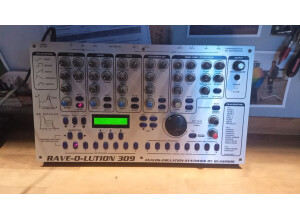 Quasimidi Rave-O-Lution 309 (27491)