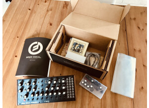 Moog Music DFAM (Drummer From Another Mother) (52678)