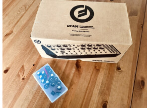 Moog Music DFAM (Drummer From Another Mother) (81185)