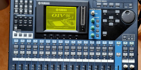 Vends table de mixage Yamaha 01V96 V2