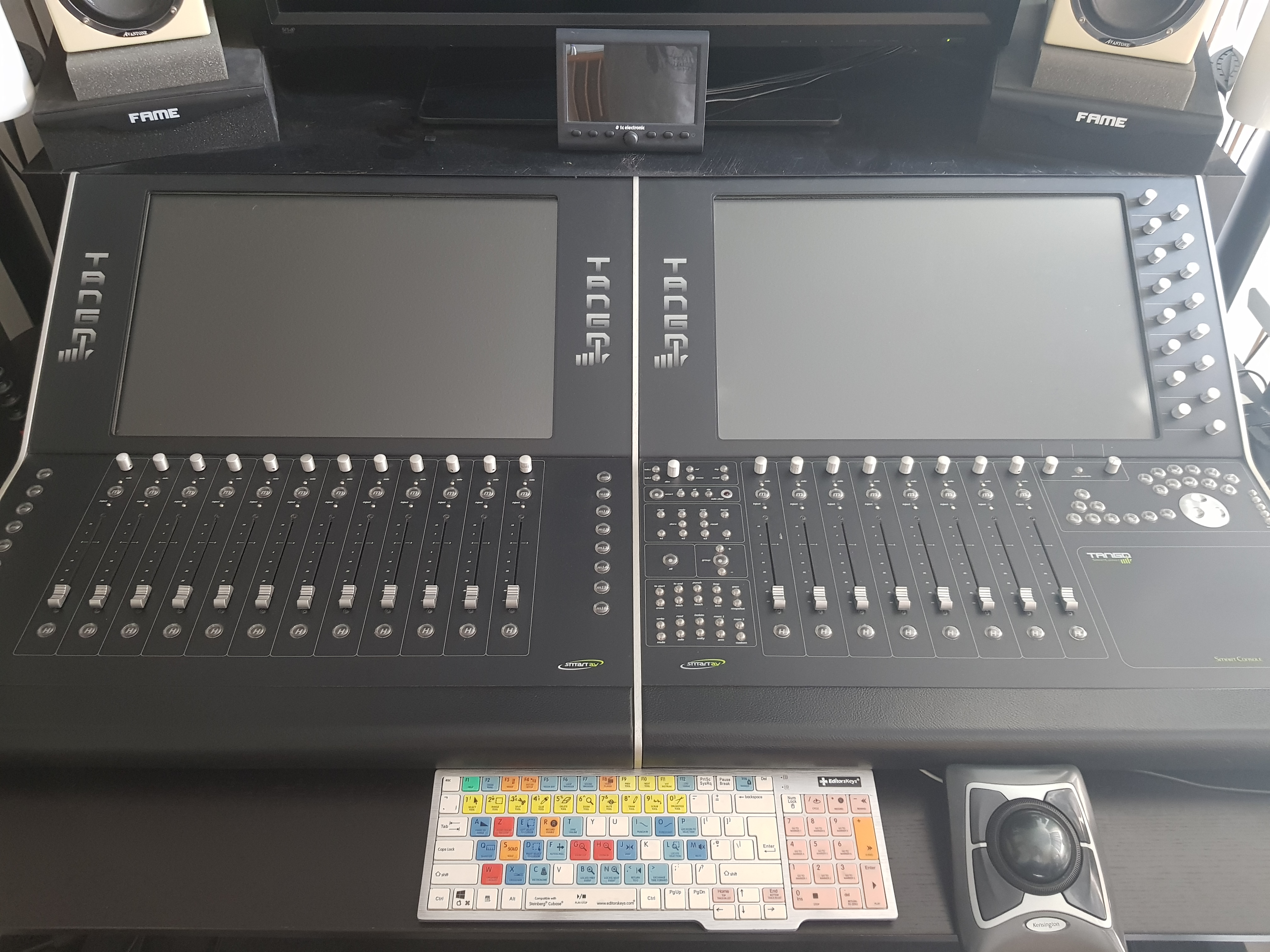 Surface de controle SmartAV Tango + extension