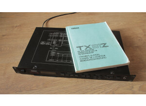 Yamaha TX81Z (71054)