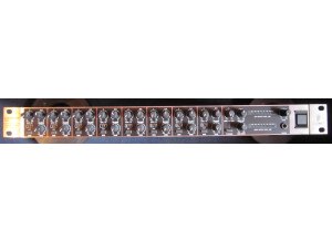 Behringer RX1602