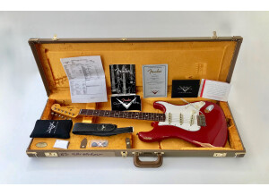 Fender Custom Shop Masterbuilt Stratocaster (by Yuriy Shishkov) (25500)