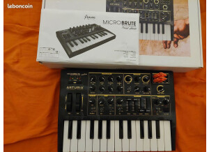 arturia-microbrute-creation-5701266