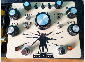 Hungry Robot Pedals The Wardenclyffe Deluxe