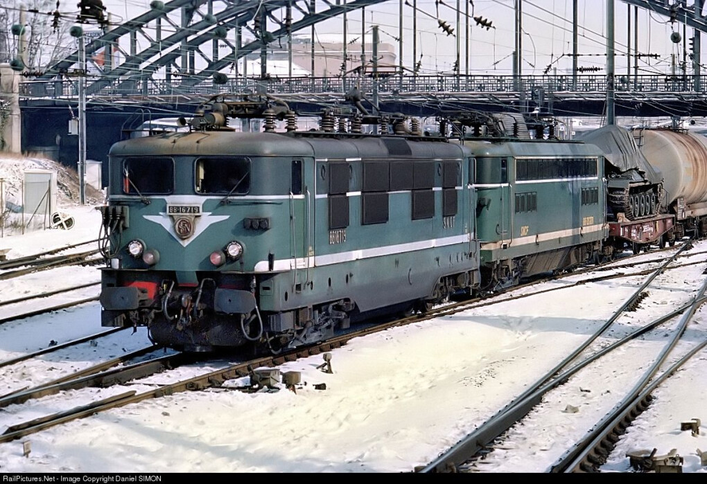 5748371.jpg 5748371.jpg