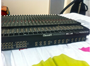 Mackie 8 Bus Series 24/8/2 (51247)