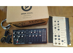 Moog Music DFAM (Drummer From Another Mother) (30474)