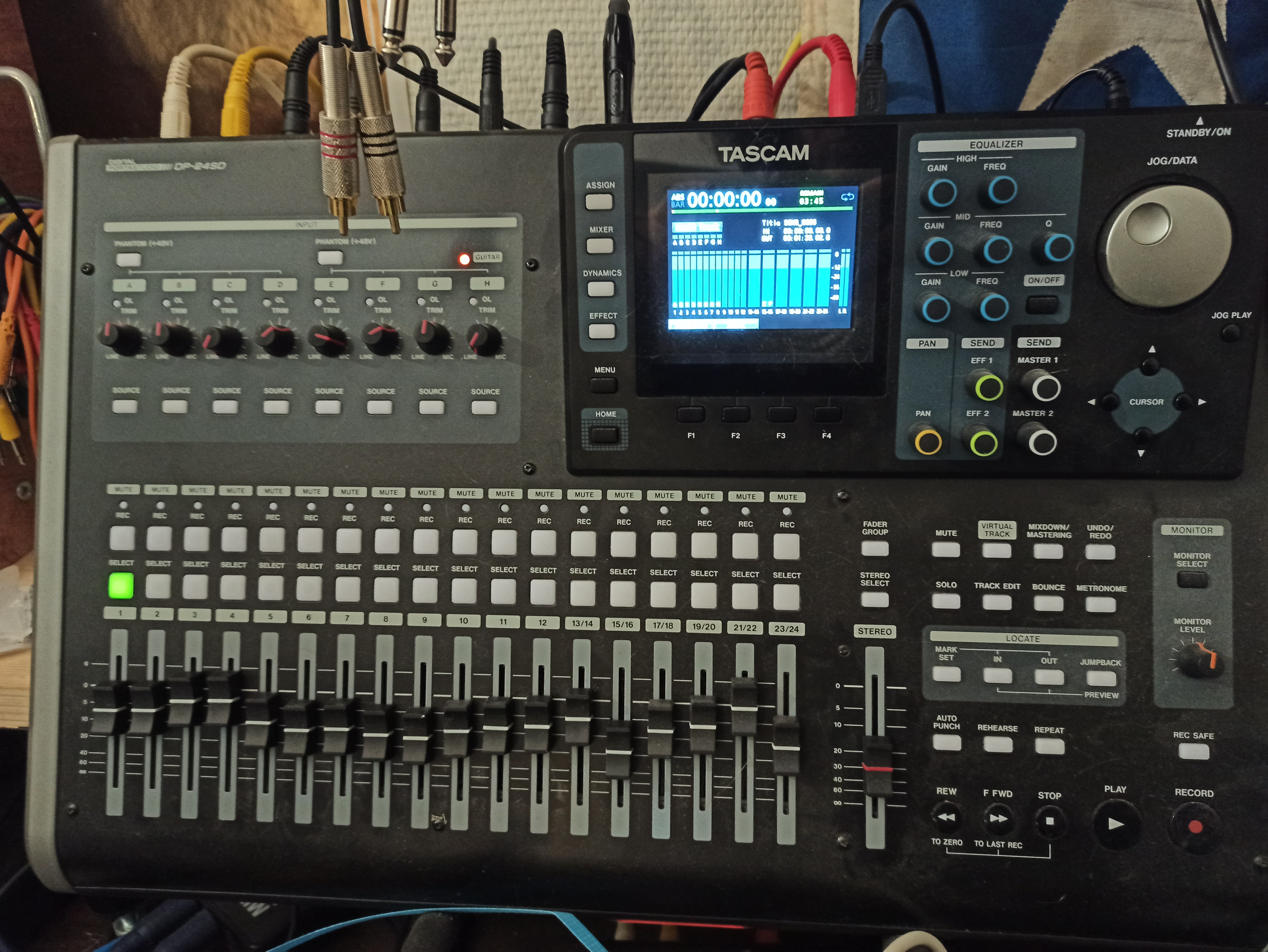 Vends Portastudio TASCAM DP 24SD