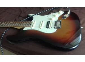Fender American Elite Stratocaster HSS Shawbucker (51065)