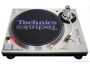 Technics SL-1210 MK5 (600)