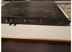 Yamaha D1500 (48968)