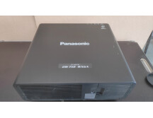 projecteur PANASONIC PT-DW750 02