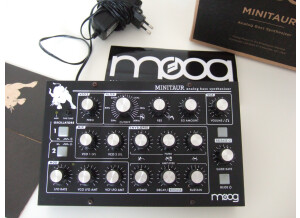 Moog Music Minitaur (47381)