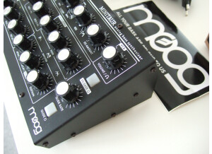 Moog Music Minitaur (86357)