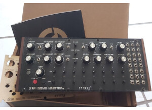 Moog Music DFAM (Drummer From Another Mother) (81709)