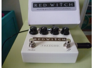 Red Witch Fuzz God II (26244)