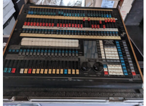 console lumiere pearl avolite