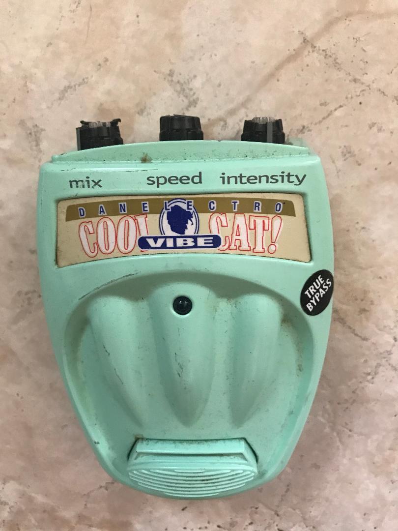ギター Danelectro Cool Cat Series CV-1 Vibe Danelectro Cool Cat Series CV-1 Vibe Guitar Effects Pedal