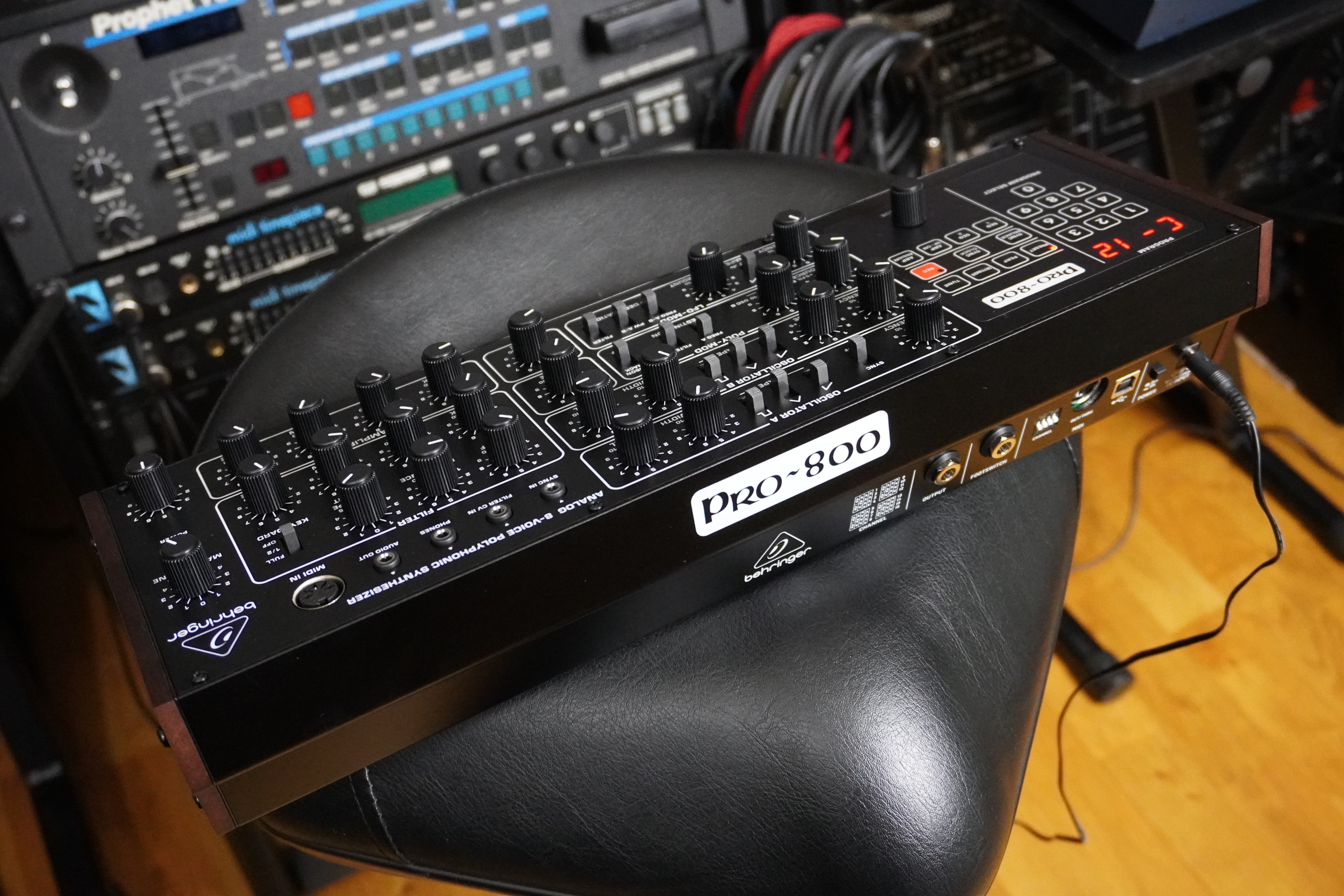 Pro-800 2tof 16 3quart arri&egrave;re gauche