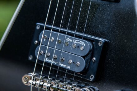 EpiphoneMustaineVCustom-4 EpiphoneMustaineVCustom-4