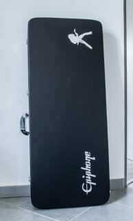 EpiphoneMustaineVCustom-22 EpiphoneMustaineVCustom-22