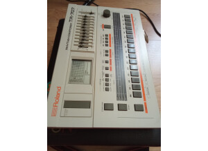 Roland TR-707 (39974)