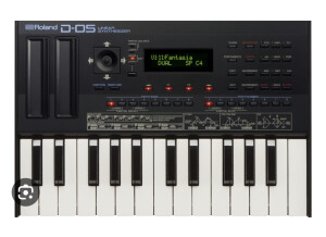 Roland D-05 (64462)