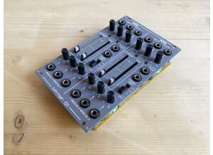 BEHRINGER DUAL VCF 9236