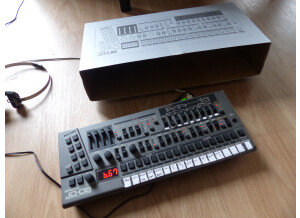 Roland JD-08 (5527)