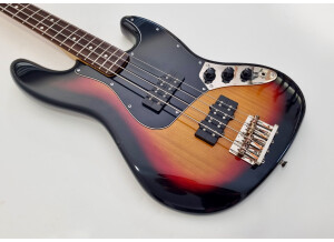 Fender Modern Player Jazz Bass (24150)