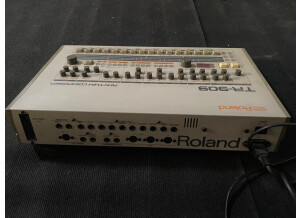 Roland TR-909 (63939)