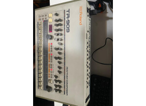 Roland TR-909 (55687)