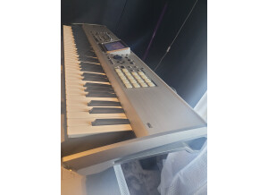 Roland Fantom X7