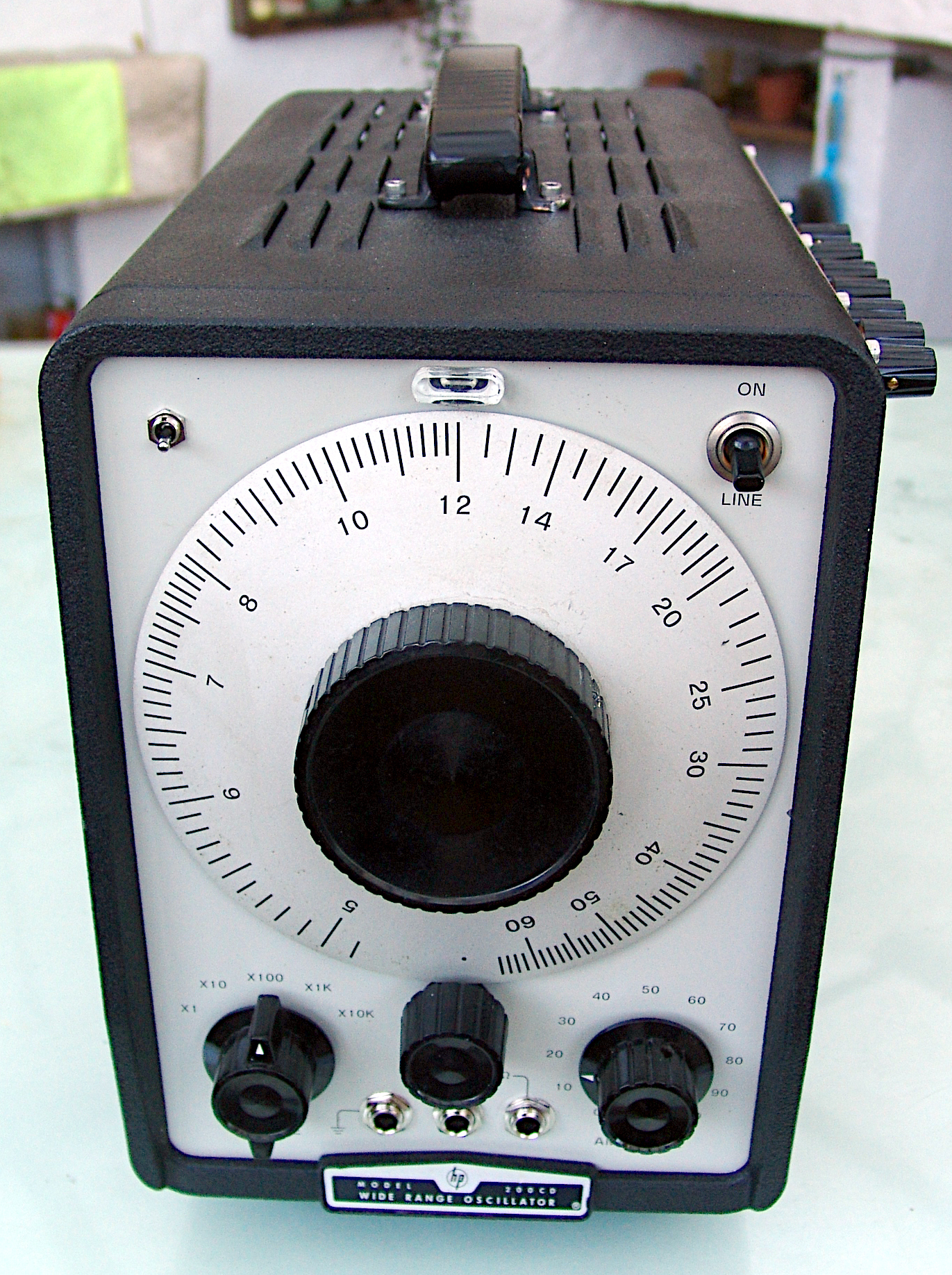 Vends Synthétiseur analogique à lampes Trogotronic Valkyrie