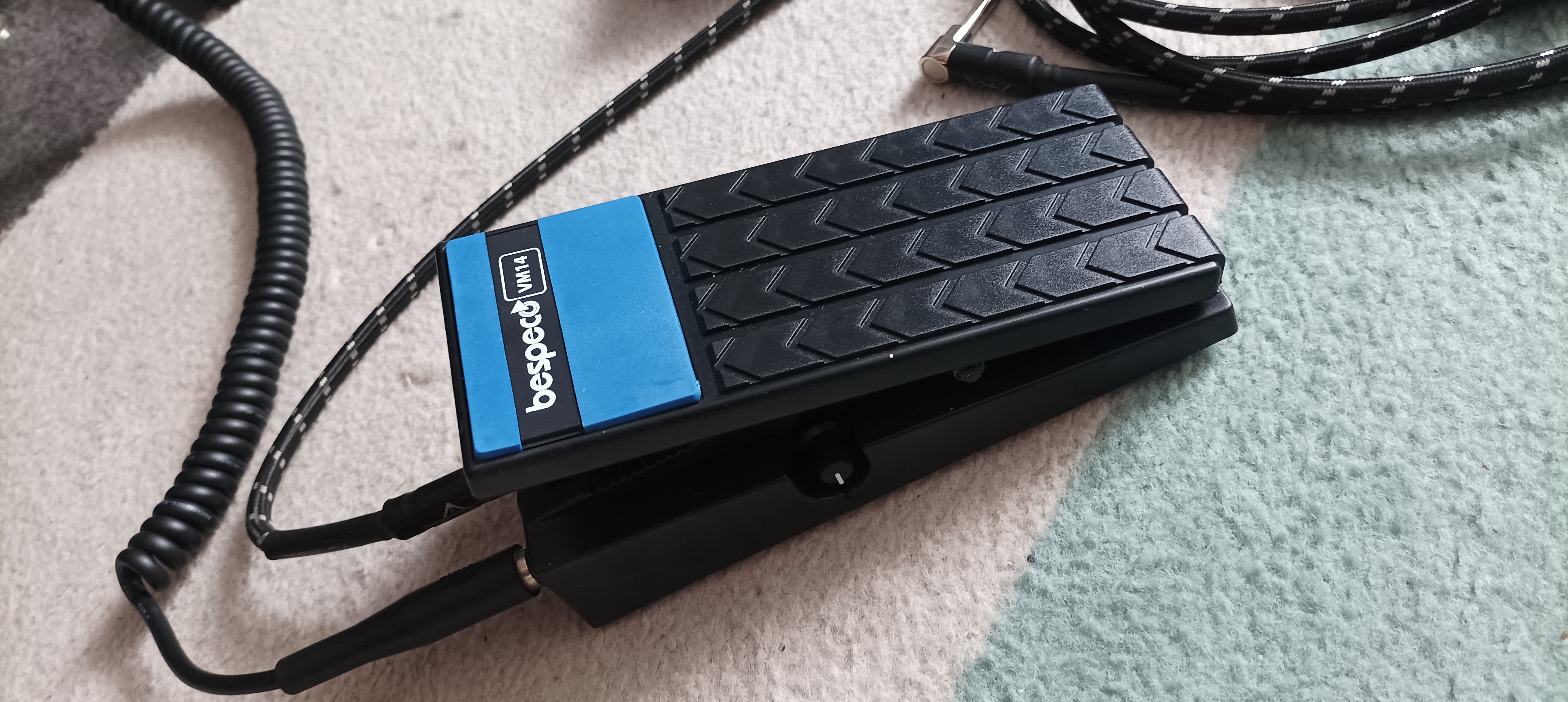 Bespeco VM-14 Stereo Volume Pedal