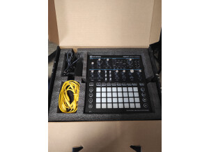Novation Circuit Mono Station (774)