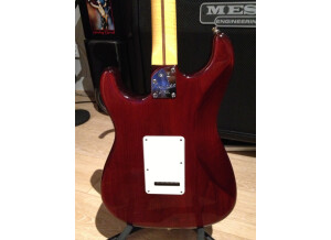 Fender Select Stratocaster - Dark Cherry Burst