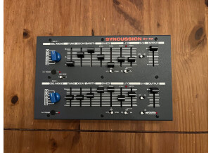 The Human Comparator Syncussion SY-1 (88668)