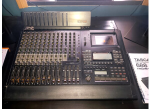 Tascam MidiStudio 688