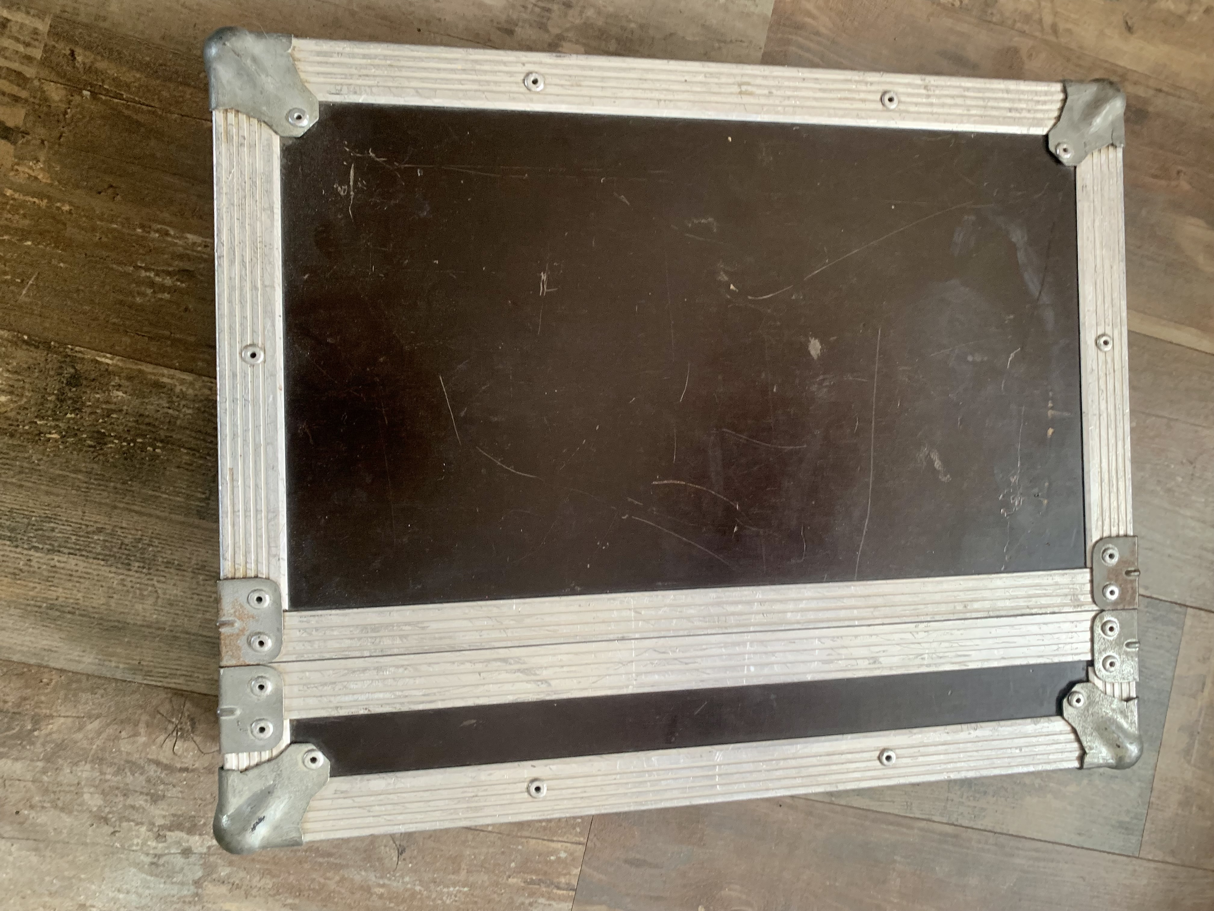 Misc Rack Fly 2