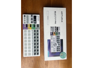 Arturia BeatStep Pro (71023)
