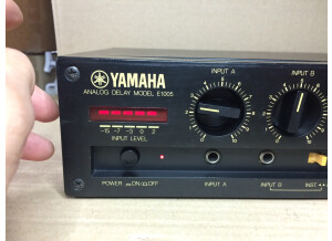 Yamaha E 1005